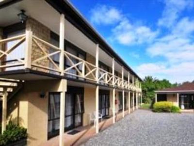 фото отеля Half Moon Bay Marina Motel