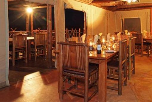 фото отеля Xaus Lodge
