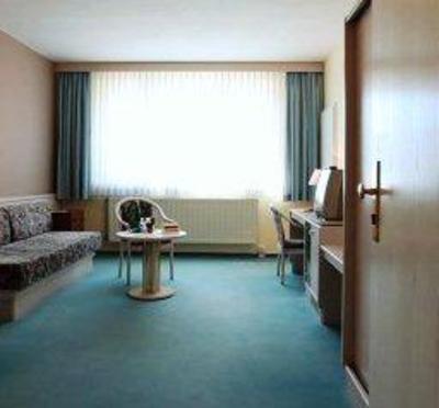 фото отеля Hotel Kristall Weisswasser