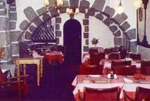 фото отеля Ye Olde Red Lion Hotel