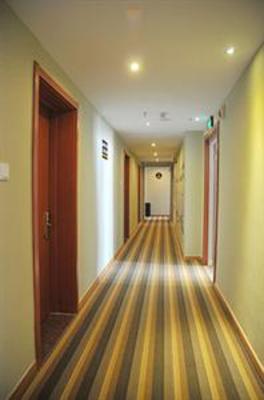 фото отеля Super 8 Anqiu Sanfu