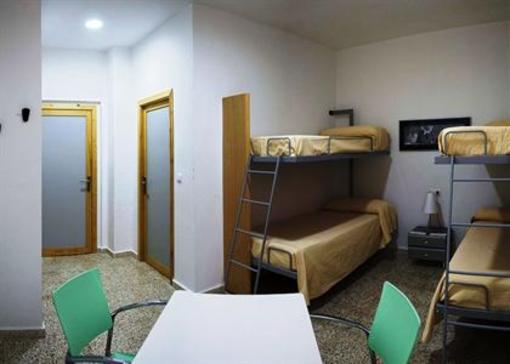 фото отеля Albergue Inturjoven Hostel Chipiona