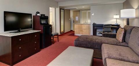 фото отеля Embassy Suites West Palm Beach Central