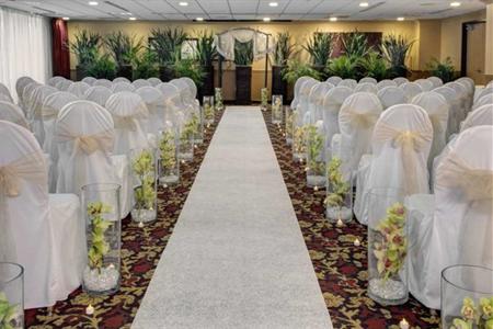 фото отеля Embassy Suites West Palm Beach Central