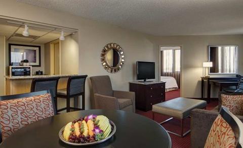 фото отеля Embassy Suites West Palm Beach Central