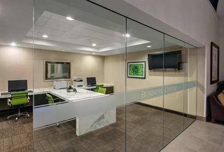 фото отеля Embassy Suites West Palm Beach Central