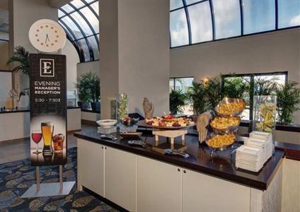фото отеля Embassy Suites West Palm Beach Central