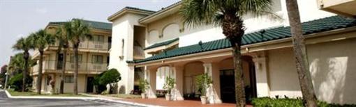 фото отеля Masters Inn Tucker