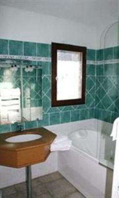 фото отеля Hotel Le Saquet Ax-les-Thermes