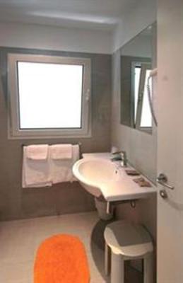 фото отеля Simi Lan B&B