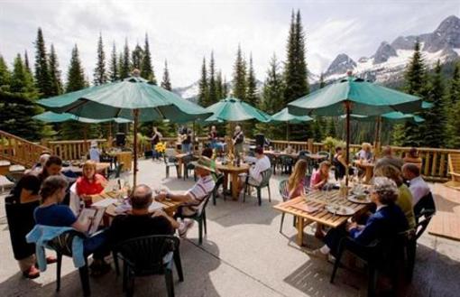 фото отеля Island Lake Lodge