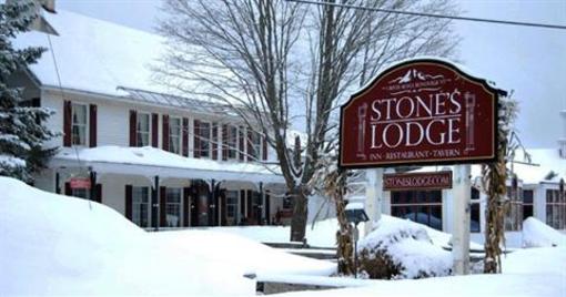 фото отеля Stone's Lodge under Mt. Stratton Bondville