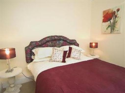 фото отеля Bodlonfa Hall Bed and Breakfast St. Asaph