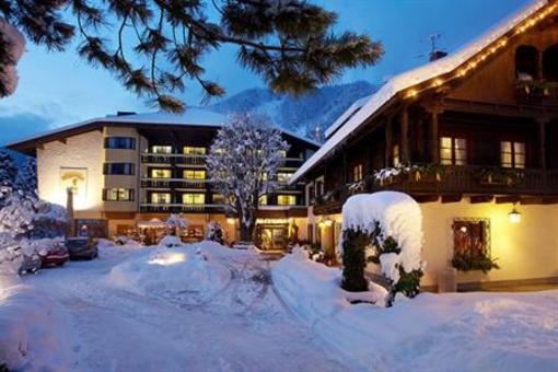 фото отеля Familiengut Hotel Burgstaller