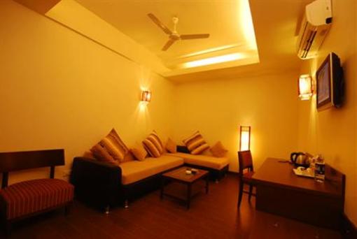 фото отеля Sadanand Regency