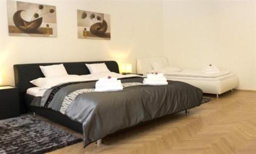 фото отеля Hotel Apartments Templova