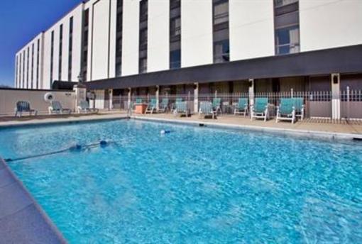 фото отеля Holiday Inn St. Louis-Airport