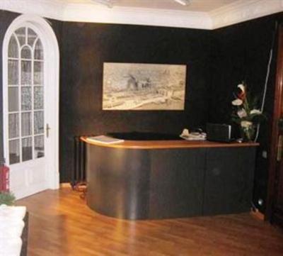 фото отеля Hostal Ona Barcelona