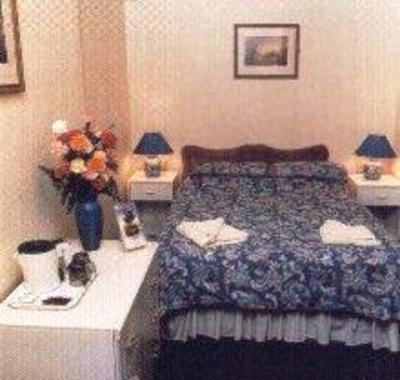 фото отеля Civic Guest House Hotel London