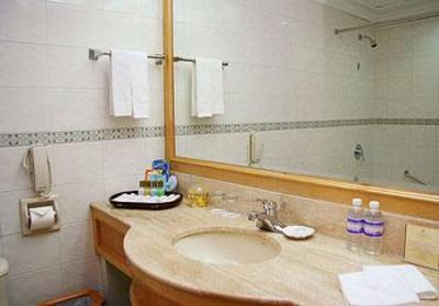 фото отеля Redbuds Hotel Changchun