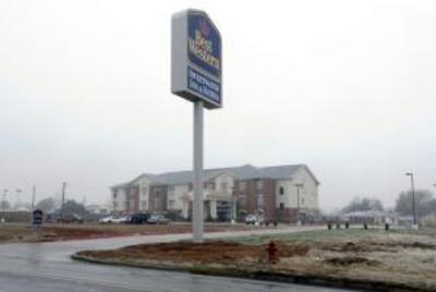 фото отеля BEST WESTERN Sweetwater Inn & Suites