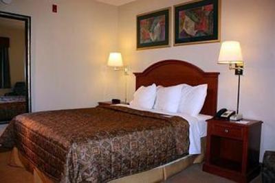 фото отеля AmericInn Hotel & Suites Mankato _ Conference Center