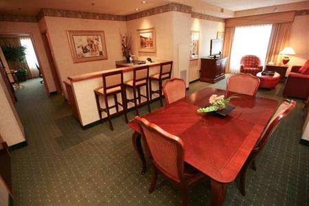 фото отеля Embassy Suites Lincoln