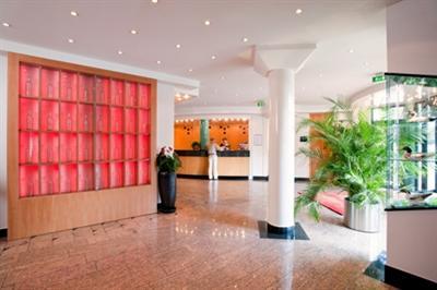 фото отеля Hotel Plaza Duisburg