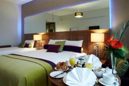 фото отеля Carrigaline Court Hotel and Leisure Center