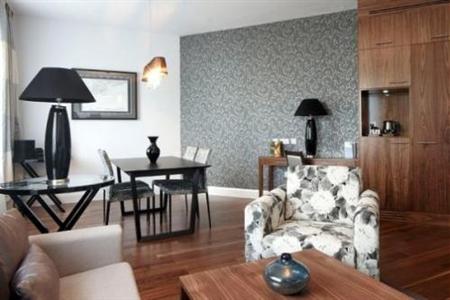 фото отеля Carrigaline Court Hotel and Leisure Center