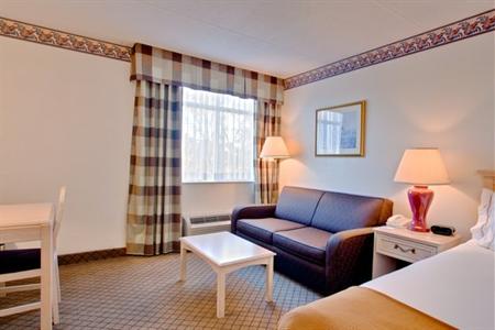 фото отеля Holiday Inn Express Hamilton Canada