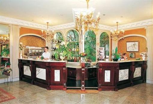 фото отеля Excelsior Hotel