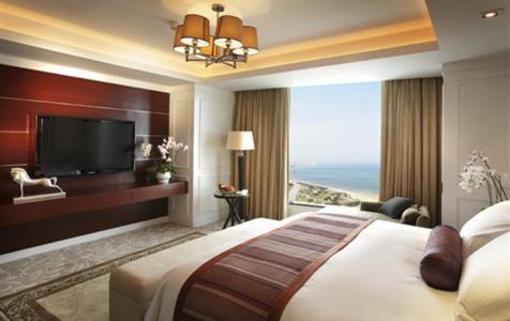 фото отеля Crowne Plaza Yantai Seaview