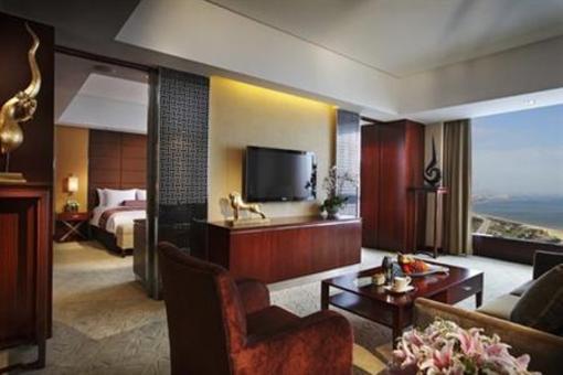 фото отеля Crowne Plaza Yantai Seaview