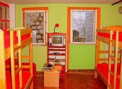 фото отеля Montenegro Hostel Budva
