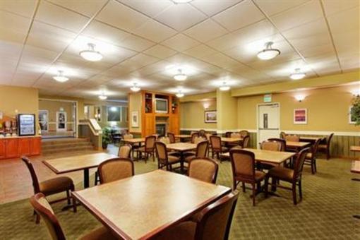 фото отеля Holiday Inn Express Hotel & Suites Everett