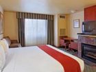 фото отеля Holiday Inn Express Hotel & Suites Everett