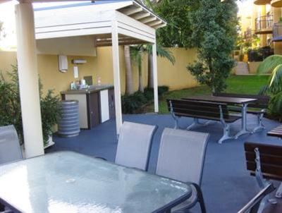 фото отеля Oasis Holiday Apartments