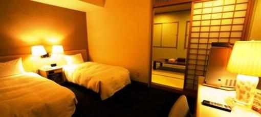 фото отеля Okinawa Kariyushi Ryukyu Hotel Naha