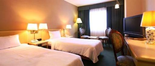 фото отеля Okinawa Kariyushi Ryukyu Hotel Naha