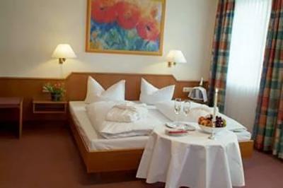 фото отеля Hotel Wilder Mann Aschaffenburg