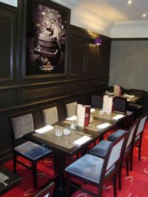 фото отеля Best Western Le Duguesclin Hotel Saint-Brieuc