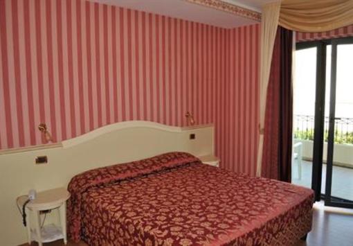 фото отеля Liberty Hotel Roseto degli Abruzzi