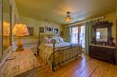 фото отеля Accommodations In Telluride Homes