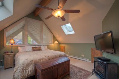 фото отеля Accommodations In Telluride Homes