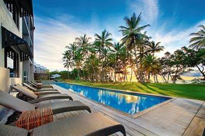 фото отеля Castaways Resort Mission Beach