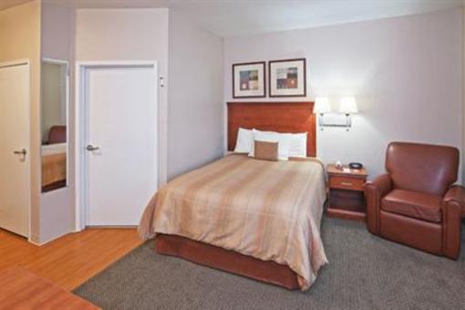 фото отеля Candlewood Suites Owasso