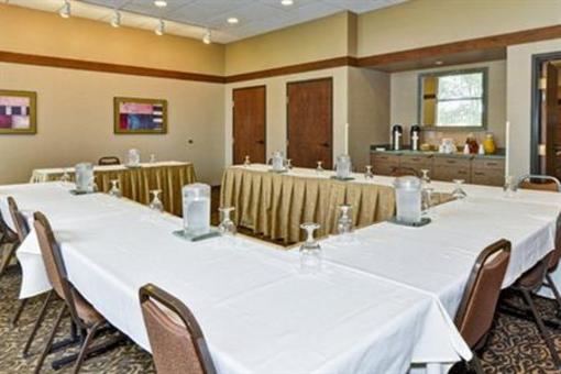 фото отеля Comfort Inn Okemos