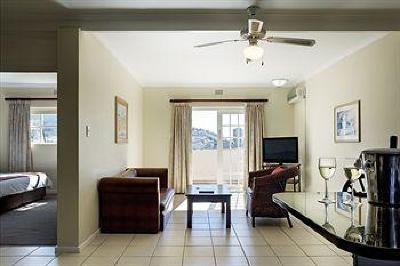 фото отеля BEST WESTERN Cape Suites Hotel
