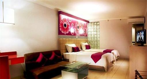 фото отеля Favehotel Premier Cihampelas
